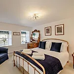 4 Bed In Oc-92351 Feriehus