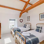 4 Bed In Oc-92351 Feriehus Alston